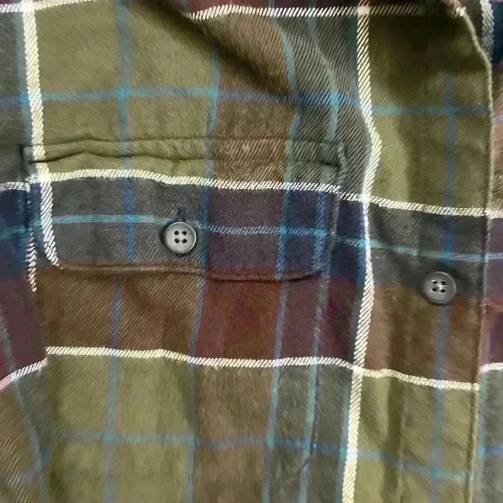 Old Navy flannel plaid button down shirt XL size 14-16 boys in EUC - Picture 2 of 3